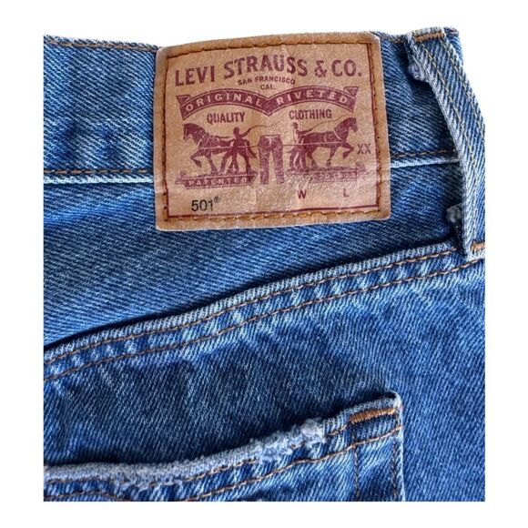 Vintage Levi’s 501 Distressed Denim Cutoff Shorts Button Fly Medium - Picture 5 of 5